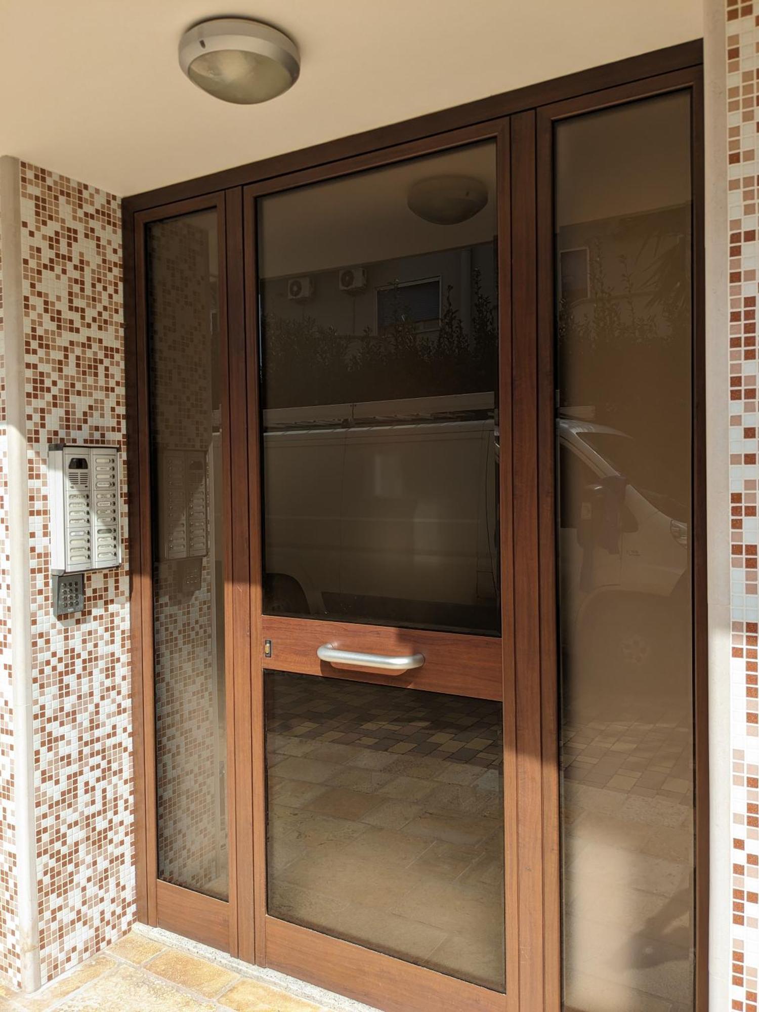 La Casa Dei Due Mari - Large Apartment With Parking Taranto Exterior photo